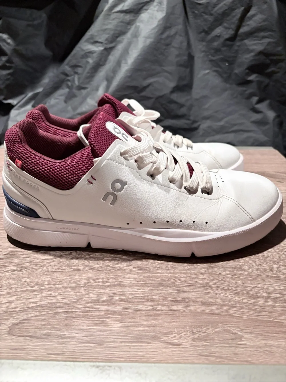 On Running White Sneakers with Burgundy Collar -Great Condition Sz 7